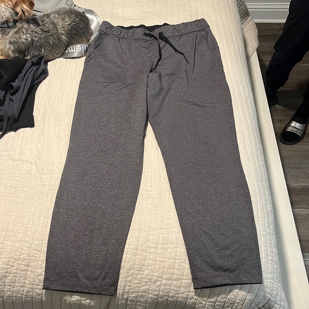 Iululemon on the fly women’s pants 7/8